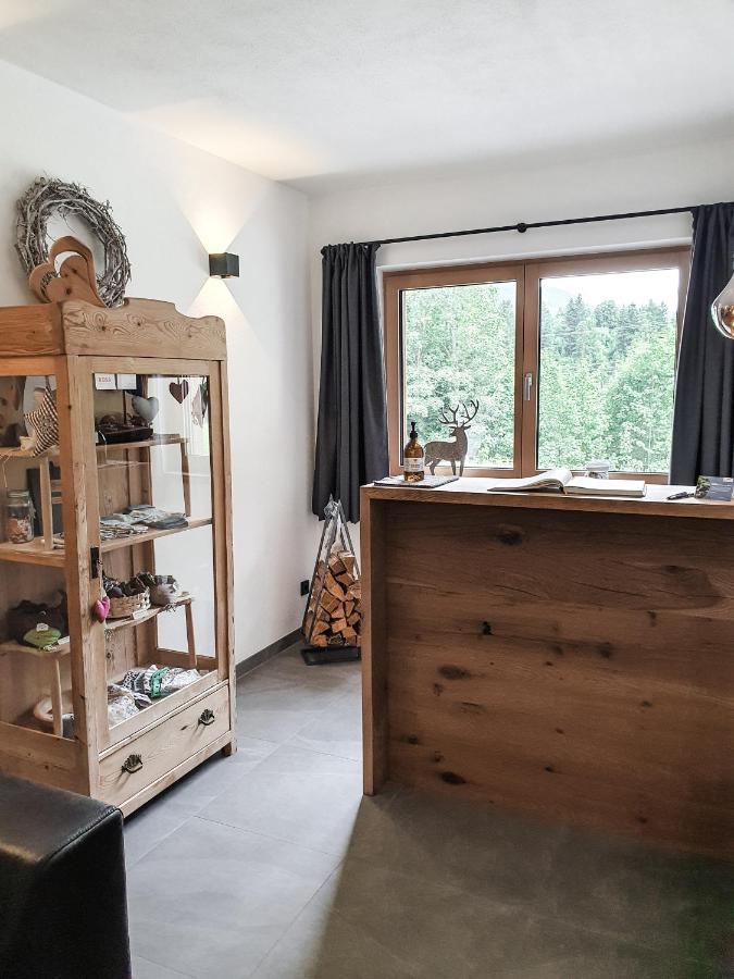 Zeitfrei Chalet Apartments Fieberbrunn Bagian luar foto