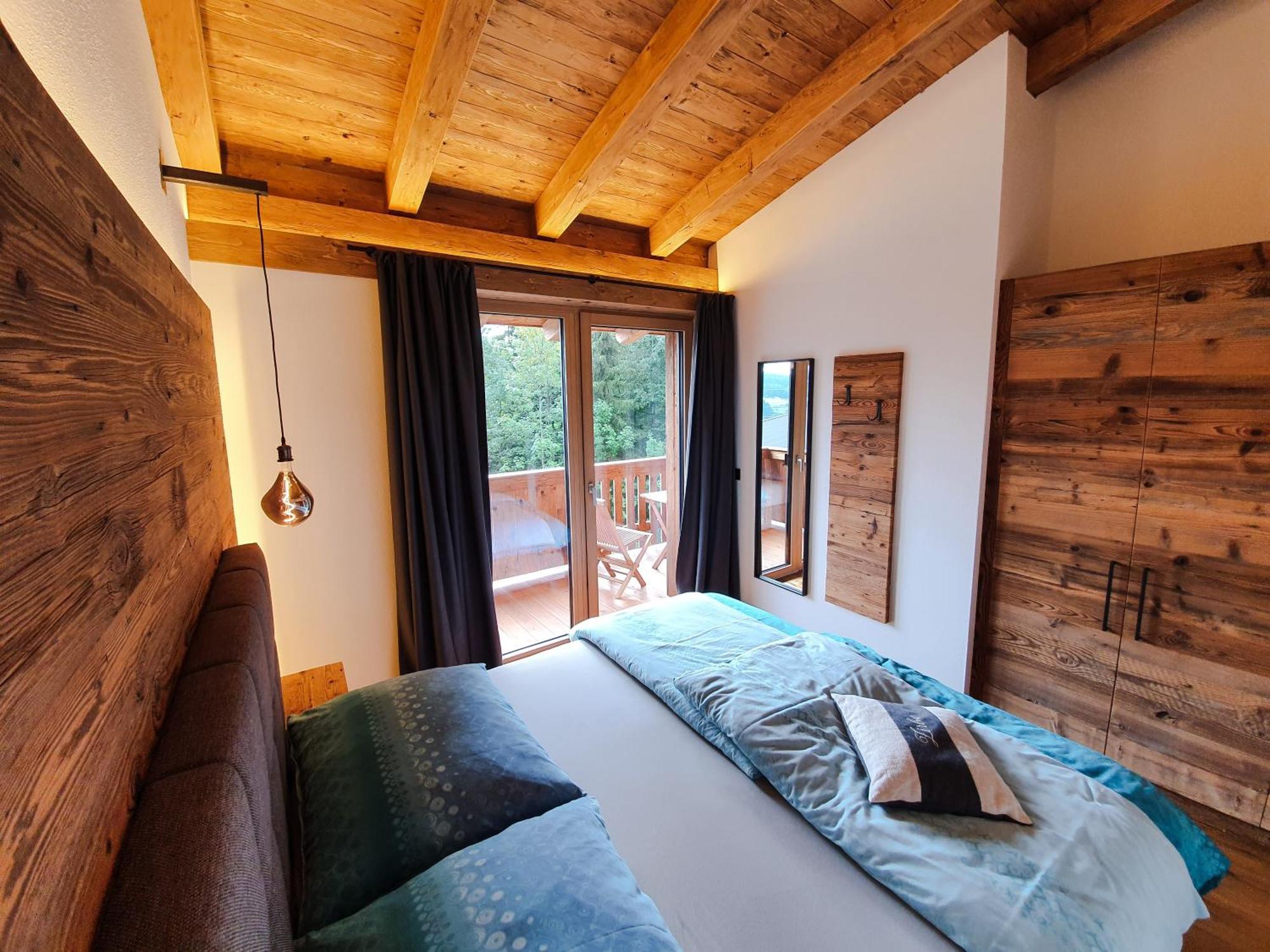 Zeitfrei Chalet Apartments Fieberbrunn Ruang foto