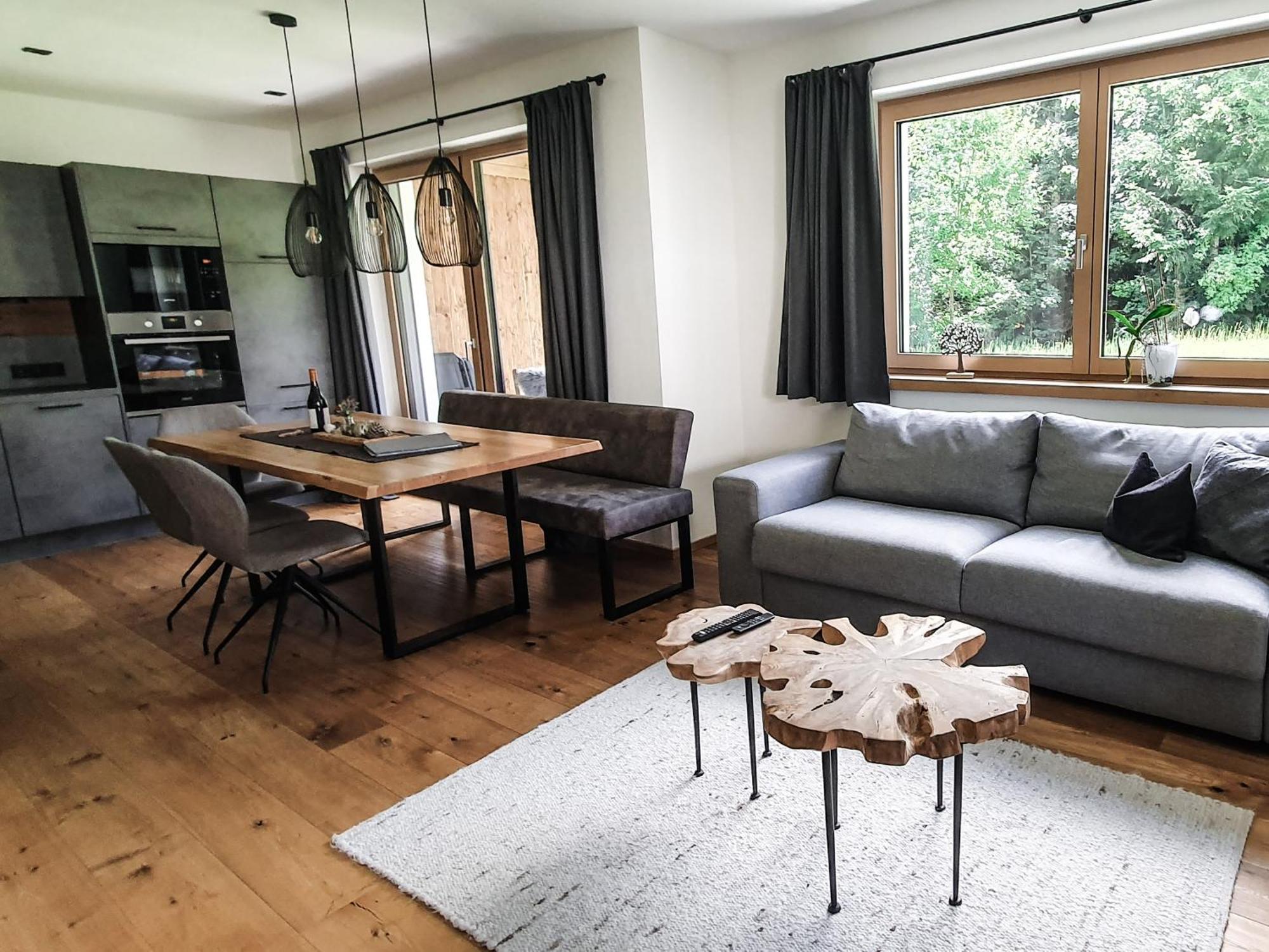 Zeitfrei Chalet Apartments Fieberbrunn Ruang foto