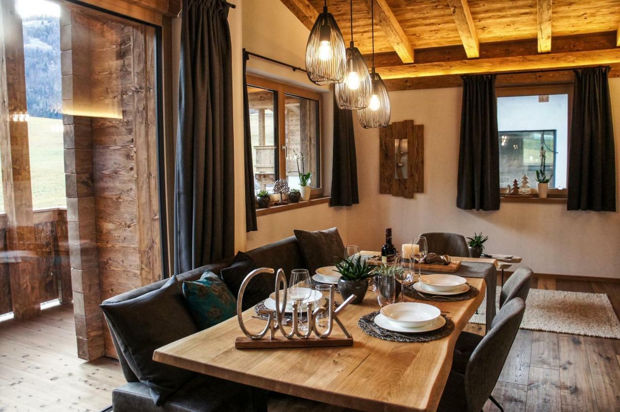 Zeitfrei Chalet Apartments Fieberbrunn Bagian luar foto